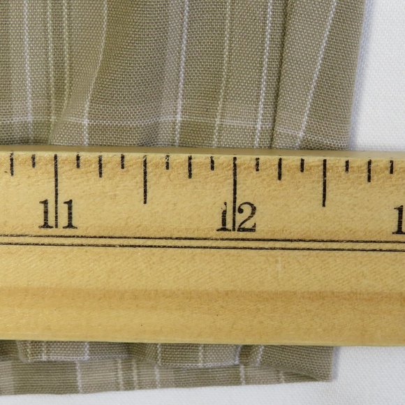 adidas* Men's 1.5" Belt Loop Multipocketed Plaid Flat Front Shorts~ Size 36 - Picture 10 of 12